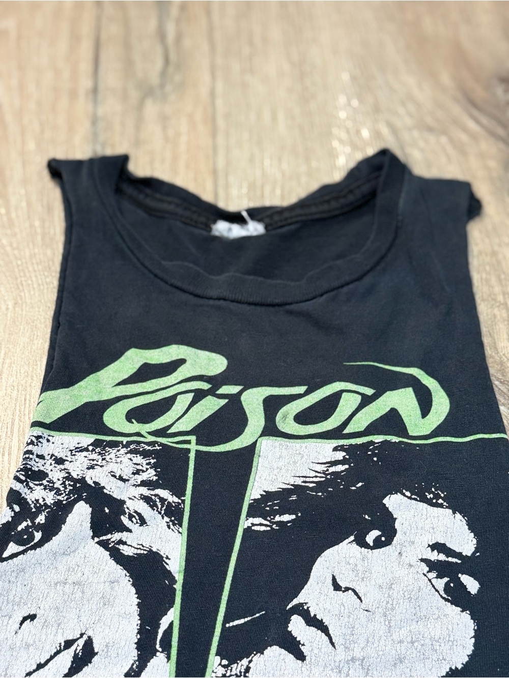 Poison Graphic Band Tee Muscle Tank Vintage Wash Black Size Small - Picture 9 of 15